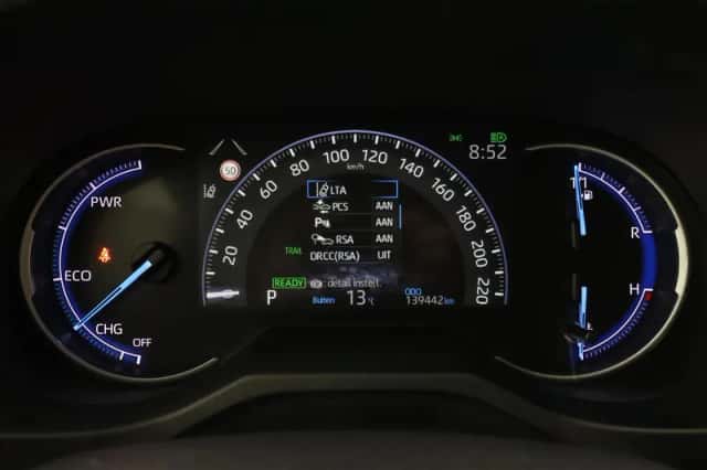 Toyota RAV4 (2020) thumbnail 3