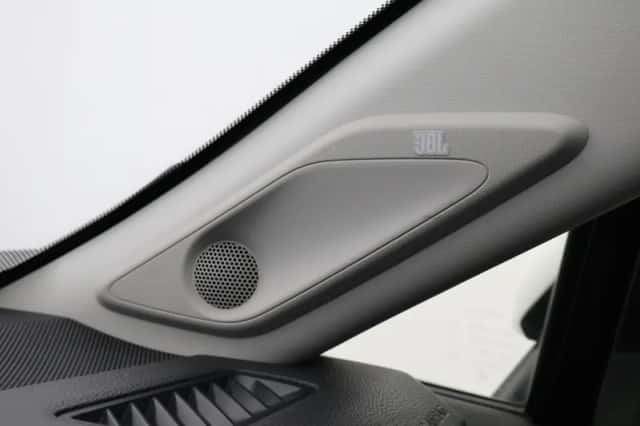 Toyota RAV4 (2020) thumbnail 6