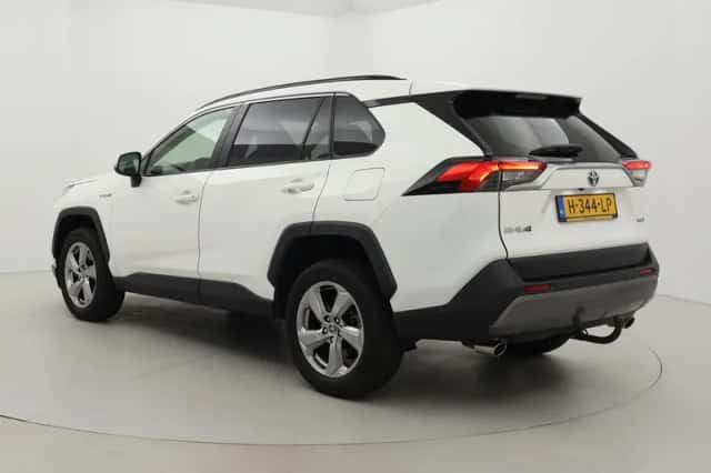 Toyota RAV4 (2020) thumbnail 4