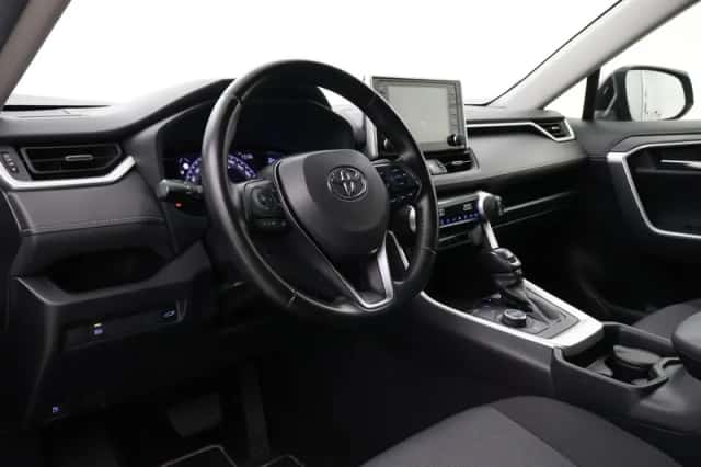 Toyota RAV4 (2019) thumbnail 2