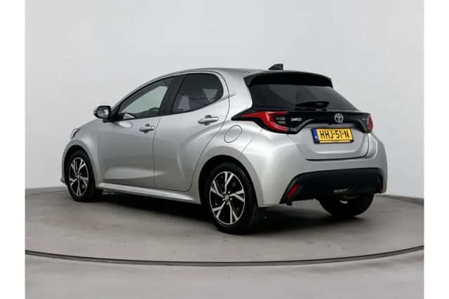 Toyota Yaris (2025) thumbnail 4