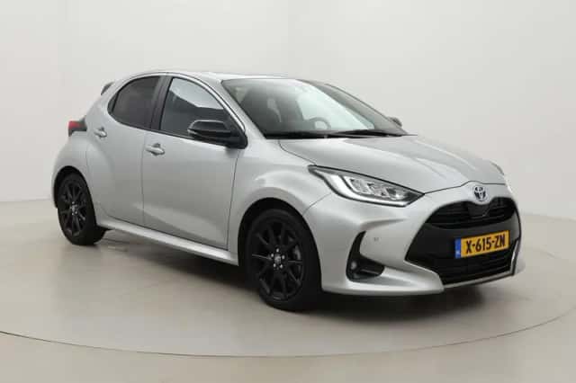 Toyota Yaris (2023) thumbnail 1