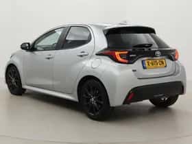 Toyota Yaris (2023) thumbnail 4