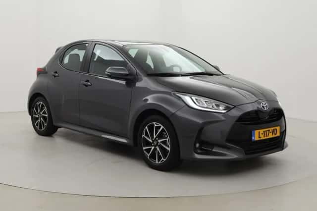 Toyota Yaris (2021) thumbnail 1