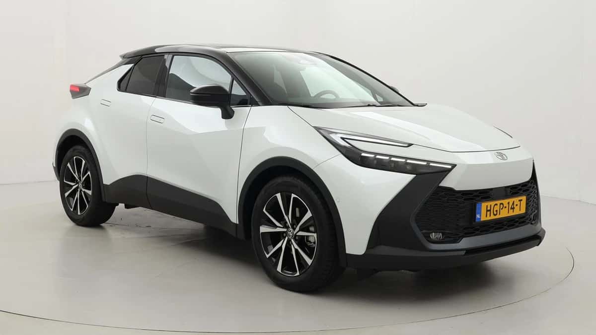 Toyota C-HR (2025) — foto 1