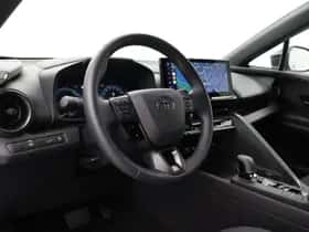 Toyota C-HR (2025) thumbnail 2