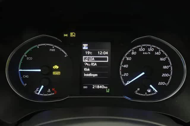 Toyota Yaris (2019) thumbnail 3
