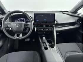 Toyota C-HR (2025) thumbnail 2