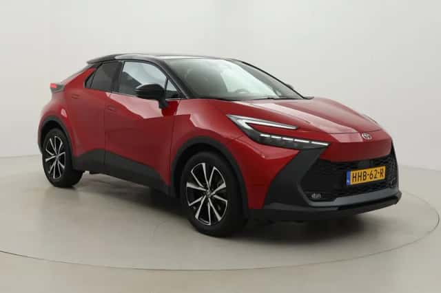 Toyota C-HR (2025) thumbnail 1