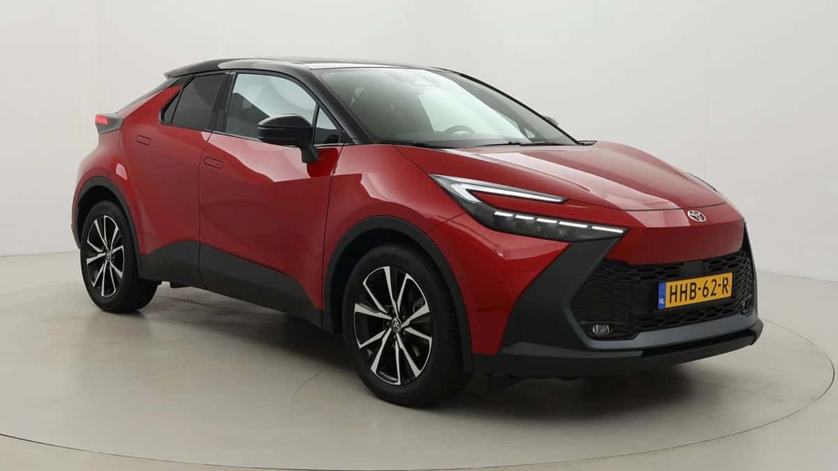 Toyota C-HR (2025) — foto 1