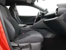 Toyota C-HR (2025) thumbnail 36