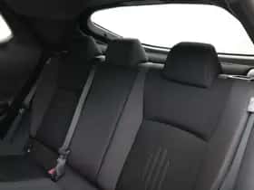 Toyota C-HR (2025) thumbnail 39