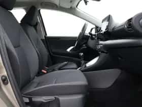 Toyota Yaris (2024) thumbnail 33