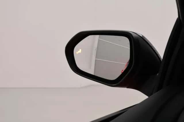 Toyota Yaris (2020) thumbnail 6