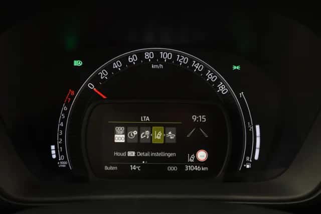 Toyota Aygo X (2023) thumbnail 3
