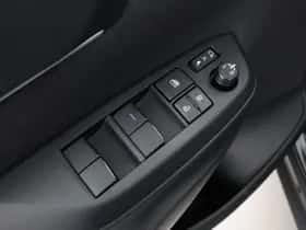 Toyota Yaris Cross (2025) thumbnail 22