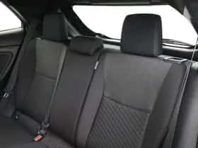 Toyota Yaris Cross (2025) thumbnail 37