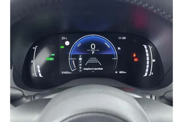 Toyota Yaris (2025) thumbnail 3