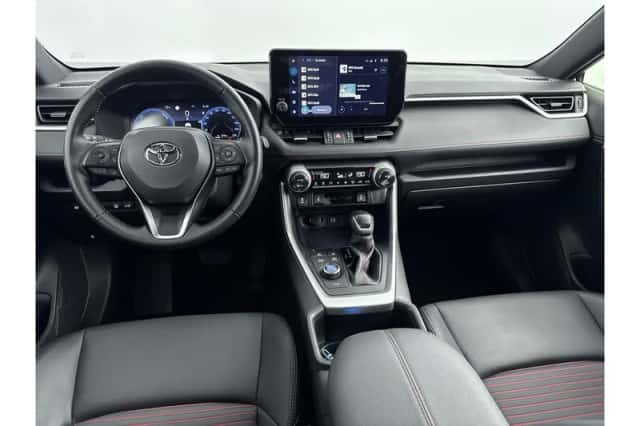 Toyota RAV4 (2025) thumbnail 2