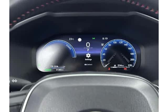 Toyota RAV4 (2025) thumbnail 3