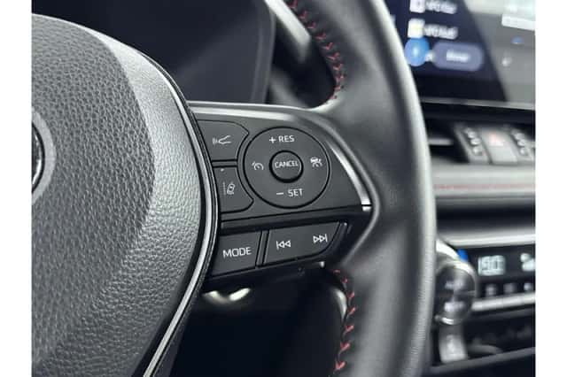 Toyota RAV4 (2025) thumbnail 6