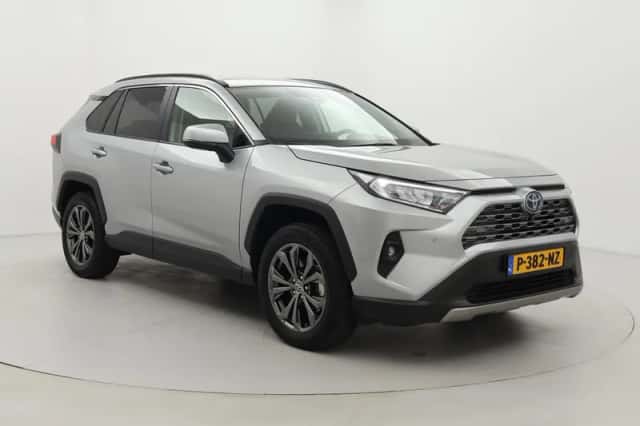 Toyota RAV4 (2022) thumbnail 1