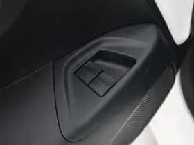 Toyota Aygo (2019) thumbnail 18
