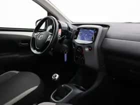 Toyota Aygo (2019) thumbnail 30