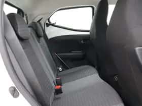 Toyota Aygo (2019) thumbnail 31