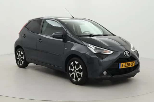 Toyota Aygo (2020) thumbnail 1