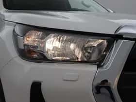 Toyota Hilux (2021) thumbnail 12