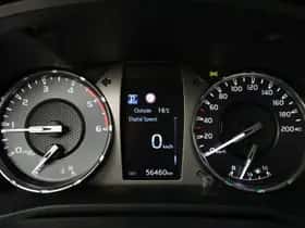 Toyota Hilux (2021) thumbnail 3