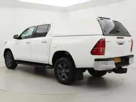 Toyota Hilux (2021) thumbnail 4