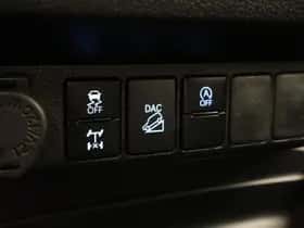 Toyota Hilux (2021) thumbnail 9