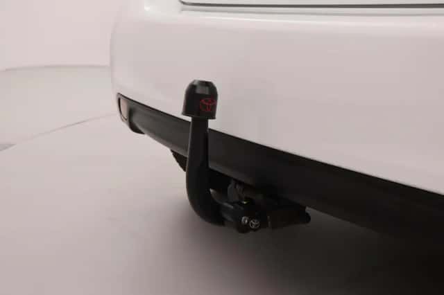 Toyota Yaris (2015) thumbnail 5