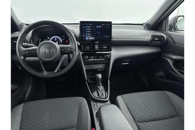 Toyota Yaris Cross (2025) thumbnail 2