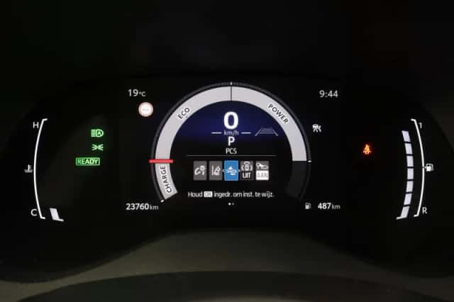 Toyota Yaris Cross (2025) thumbnail 3