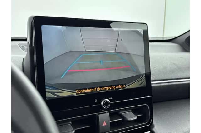 Toyota Yaris Cross (2025) thumbnail 5