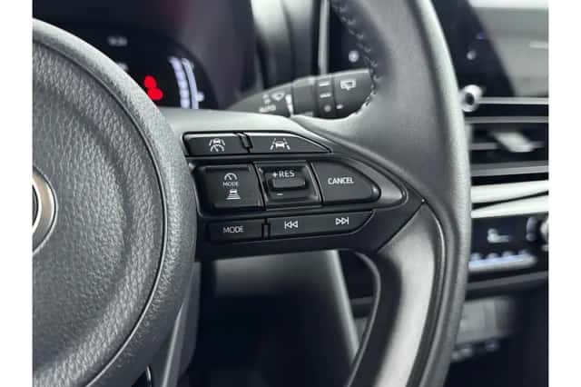 Toyota Yaris Cross (2025) thumbnail 6