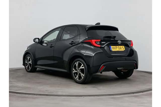 Toyota Yaris (2025) thumbnail 4