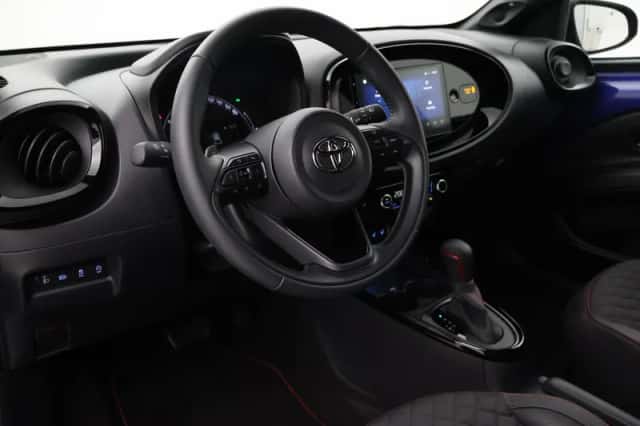 Toyota Aygo X (2023) thumbnail 2