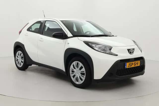 Toyota Aygo X (2025) thumbnail 1