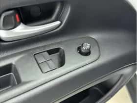 Toyota Aygo X (2024) thumbnail 16