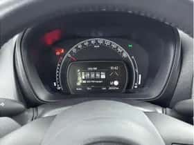 Toyota Aygo X (2024) thumbnail 3