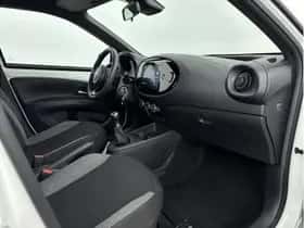Toyota Aygo X (2024) thumbnail 25