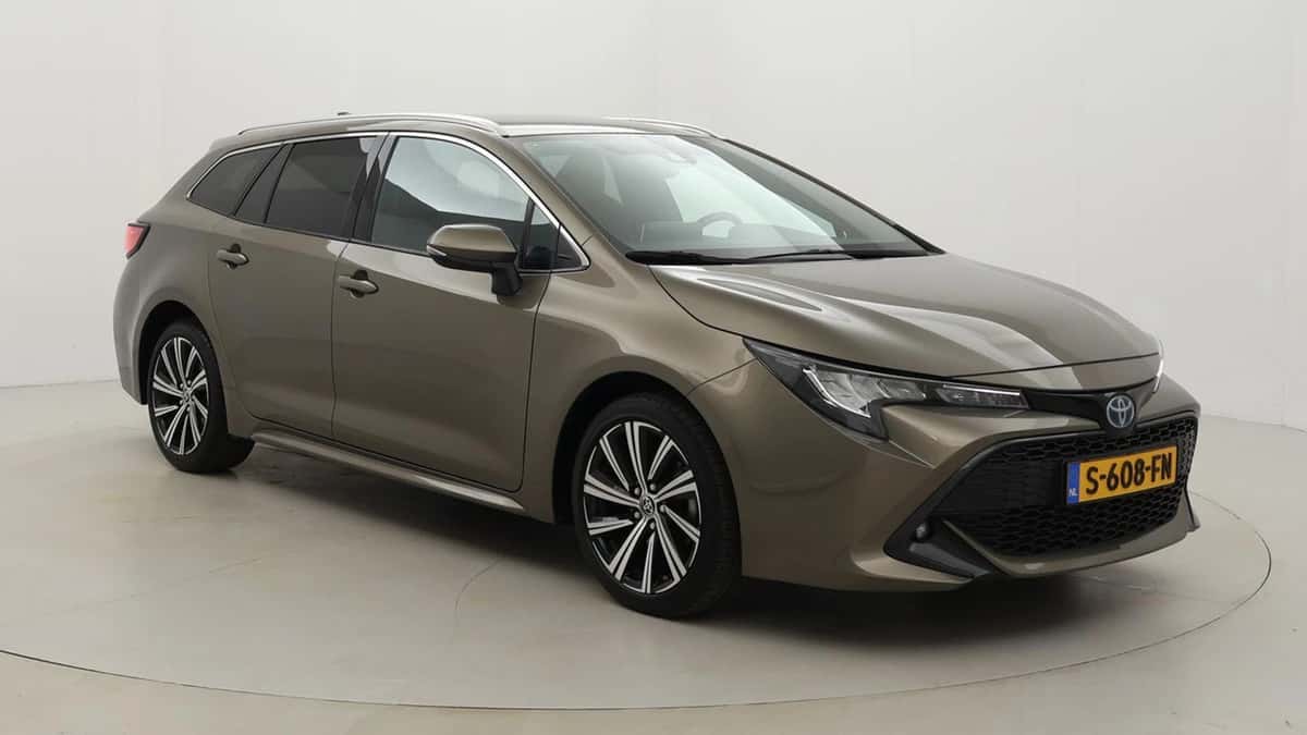 Toyota Corolla (2023) — foto 1