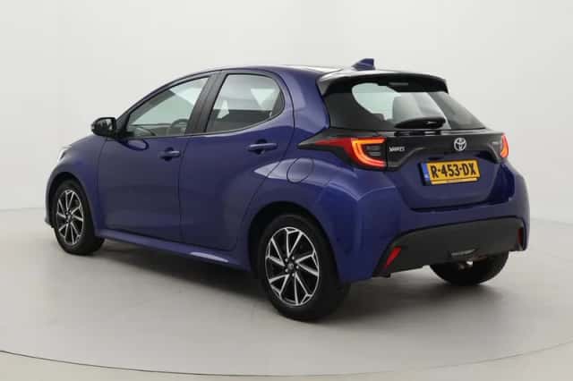 Toyota Yaris (2022) thumbnail 4