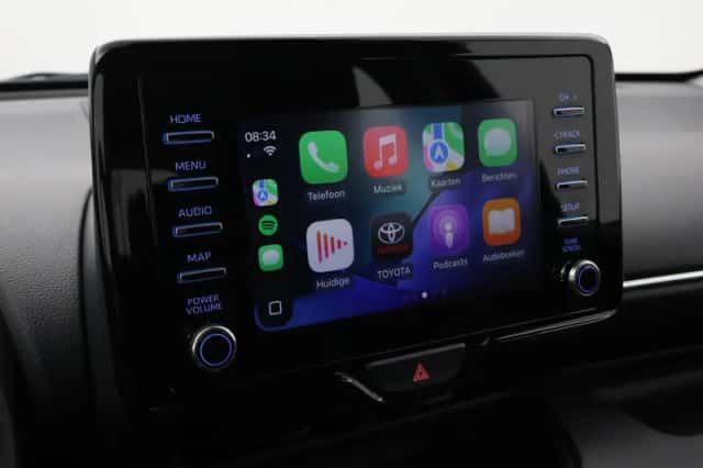 Toyota Yaris (2022) thumbnail 5