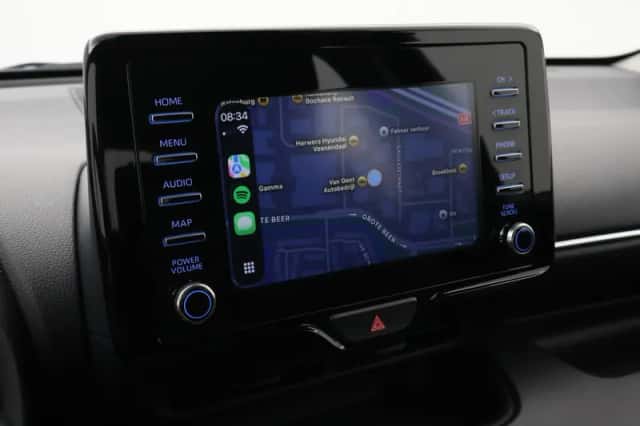 Toyota Yaris (2022) thumbnail 6