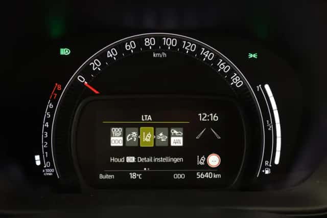 Toyota Aygo X (2025) thumbnail 3